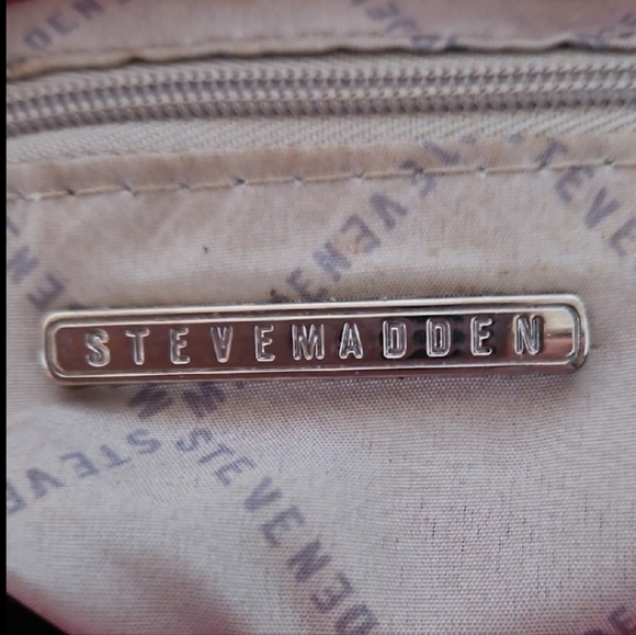 Steve Madden Hot Pink Handbag - Picture 10 of 12